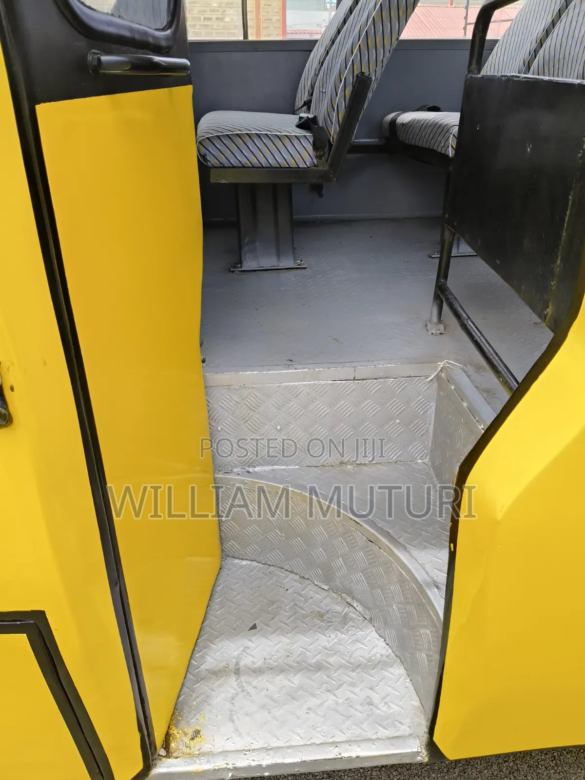 Isuzu NQR 2016 Yellow