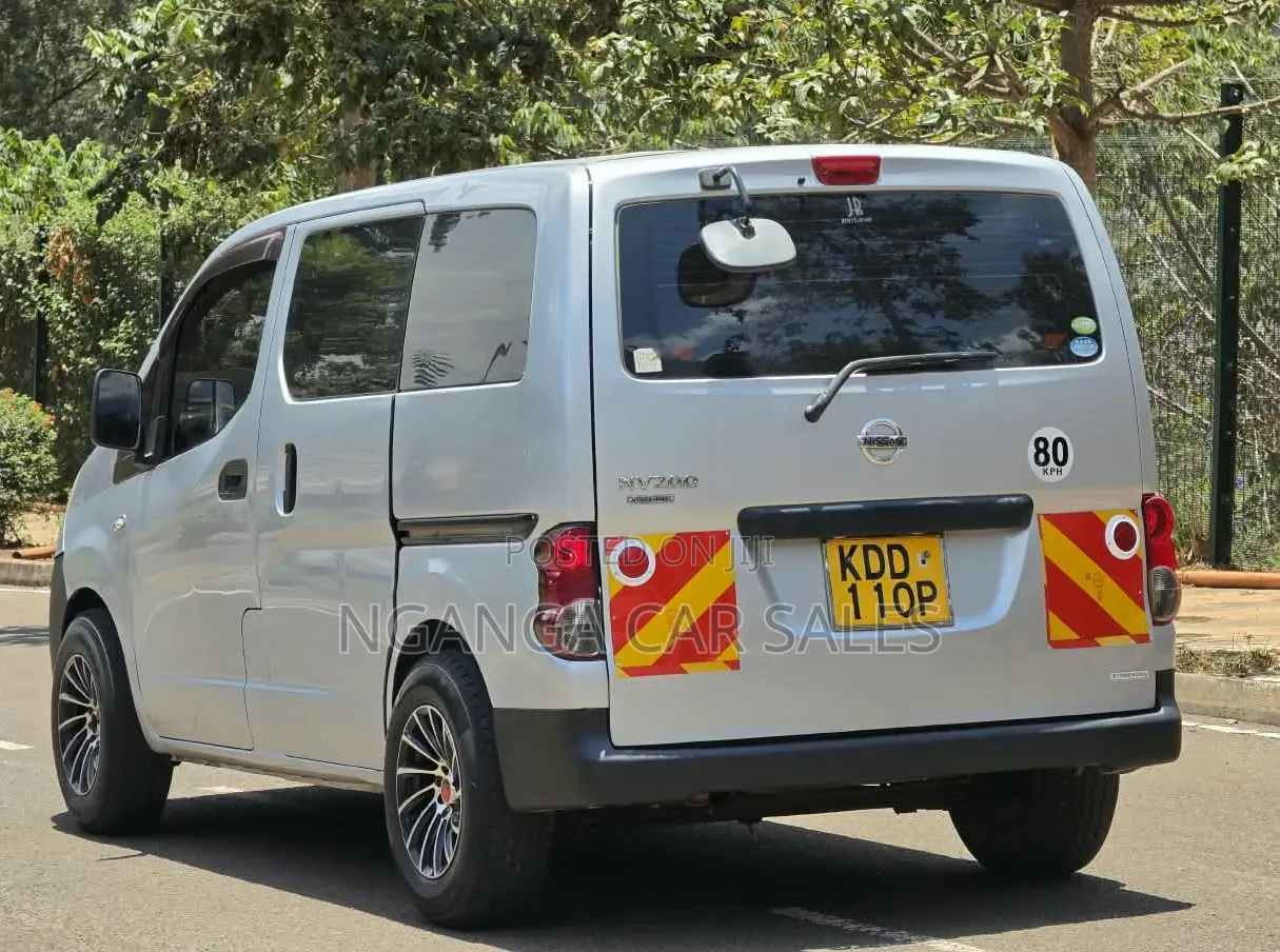 Nissan NV200 2014 Silver