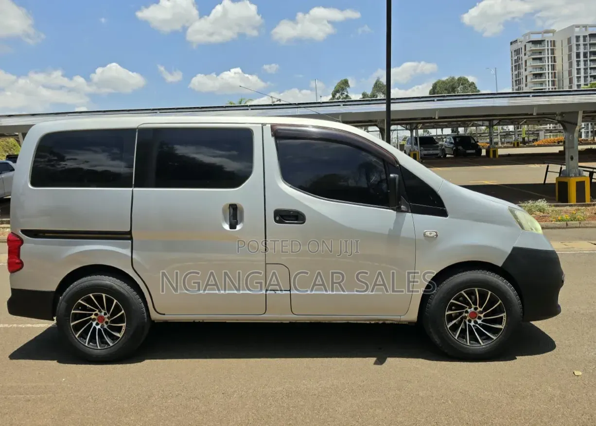 Nissan NV200 2014 Silver