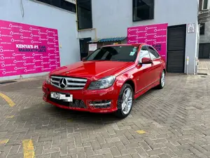 Mercedes-Benz C200 2012 Red