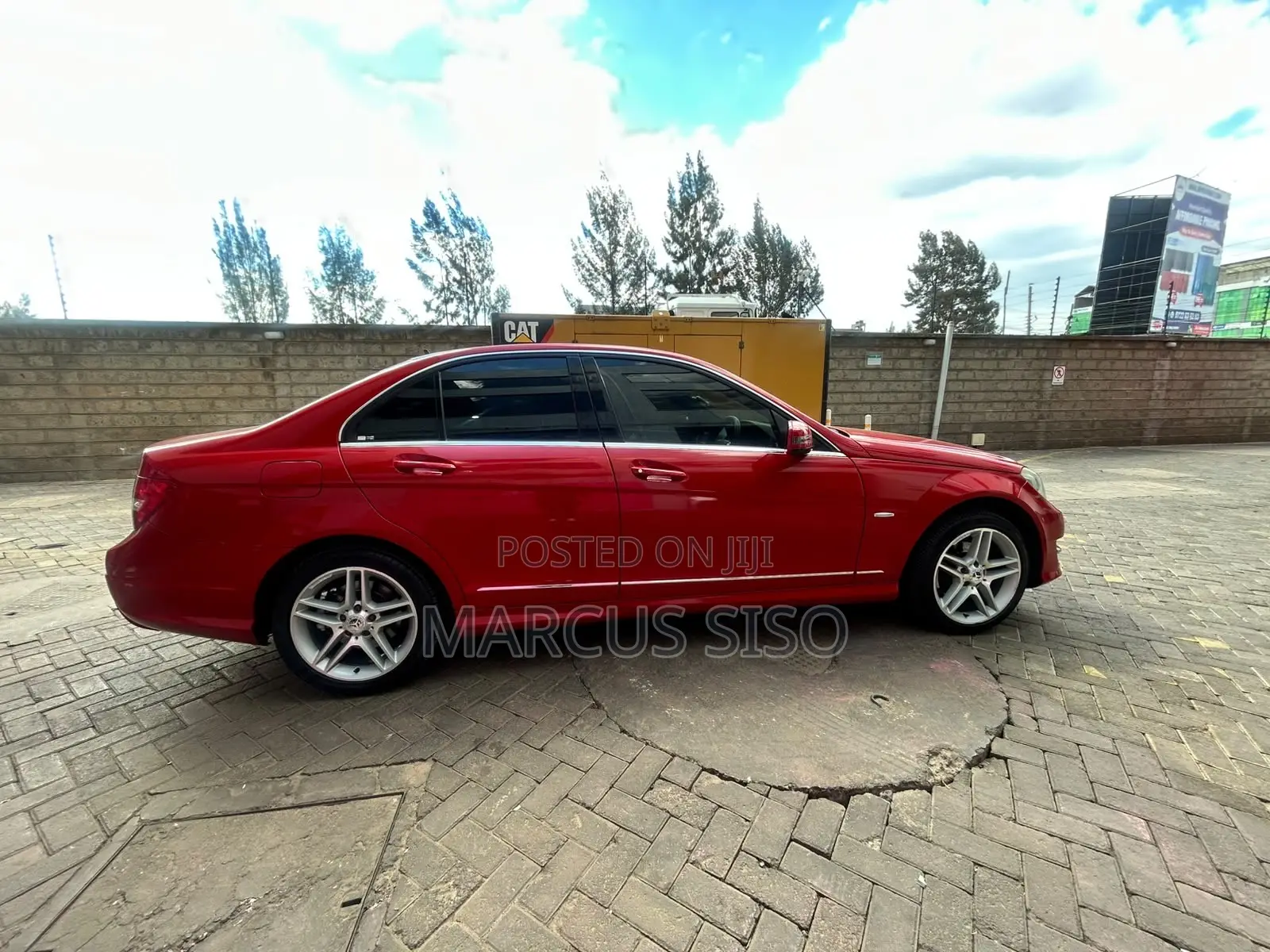 Mercedes-Benz C200 2012 Red