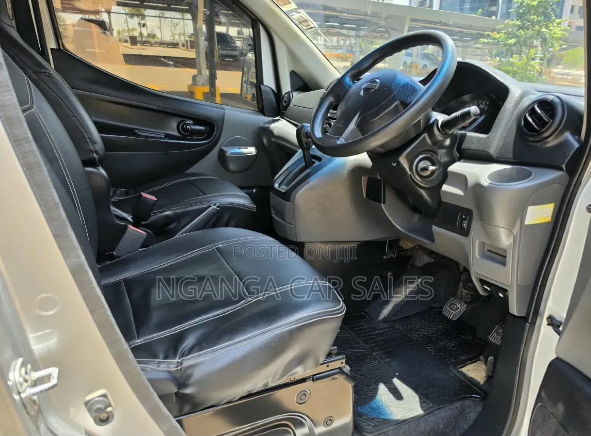 Nissan NV200 2014 Silver