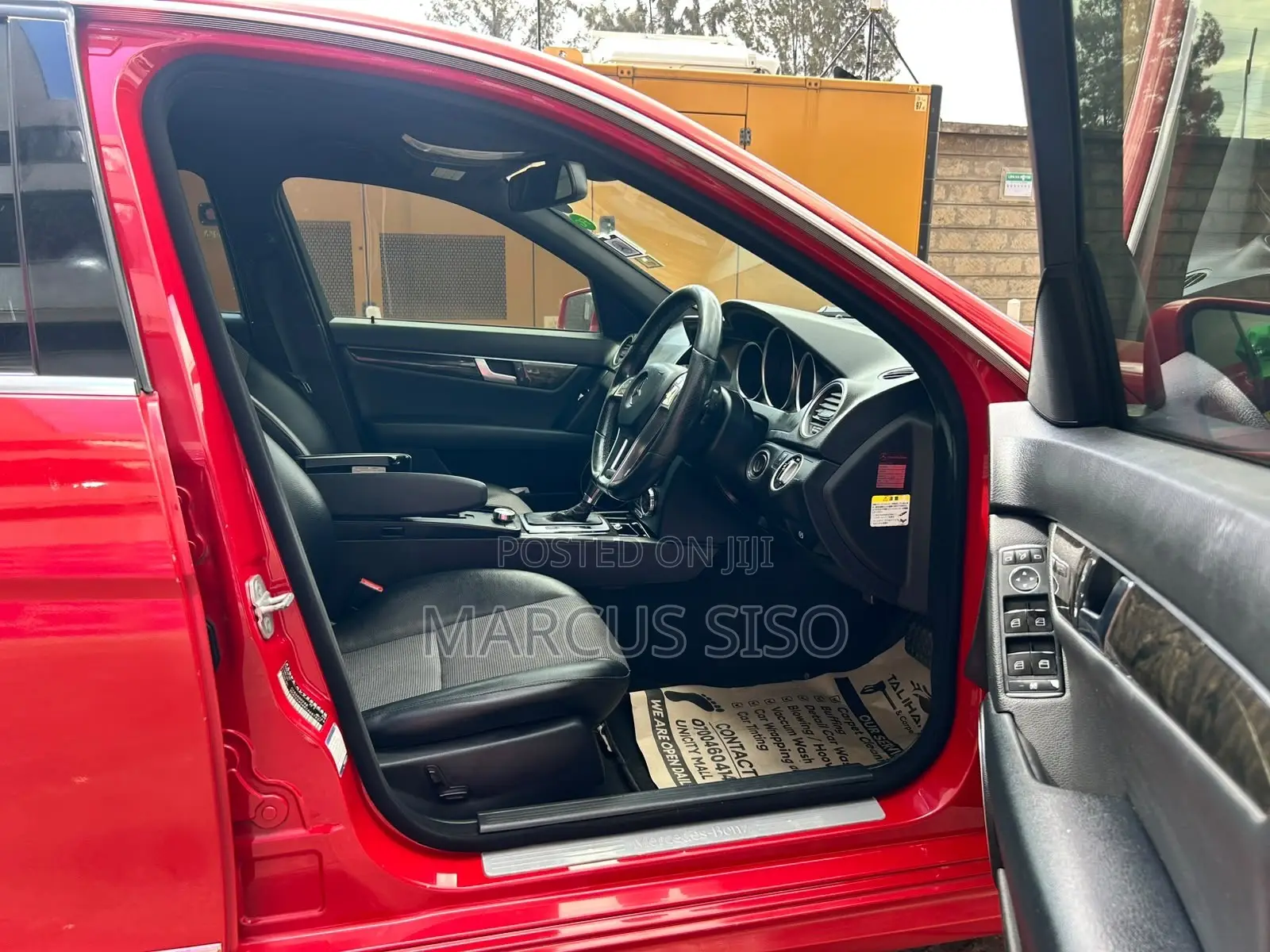 Mercedes-Benz C200 2012 Red