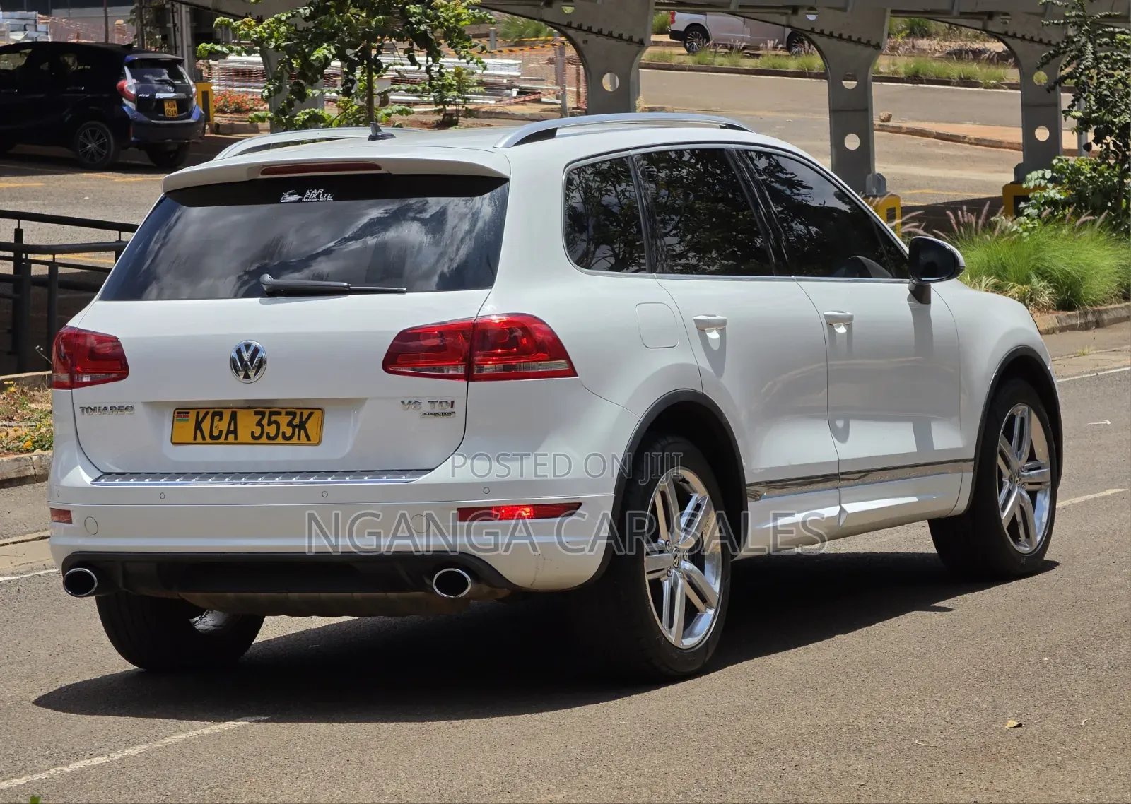 Volkswagen Touareg 2014 White