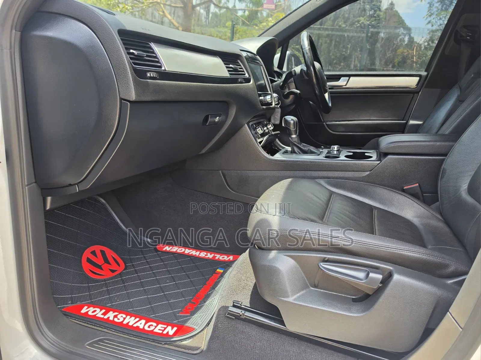Volkswagen Touareg 2014 White