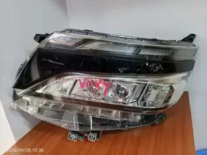 Voxy 2018 Xenon Headlight