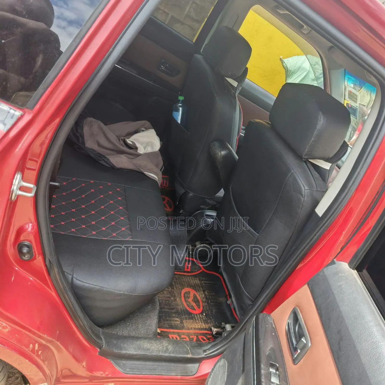 Mazda Verisa 2010 Red