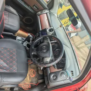 Mazda Verisa 2010 Red
