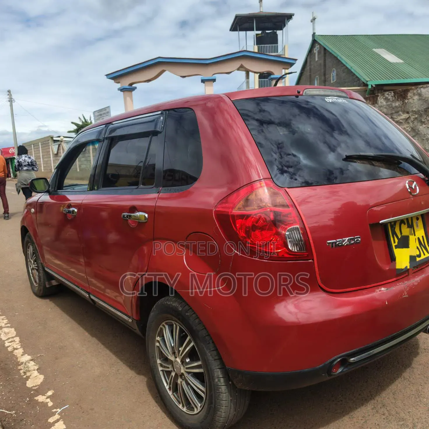 Mazda Verisa 2010 Red
