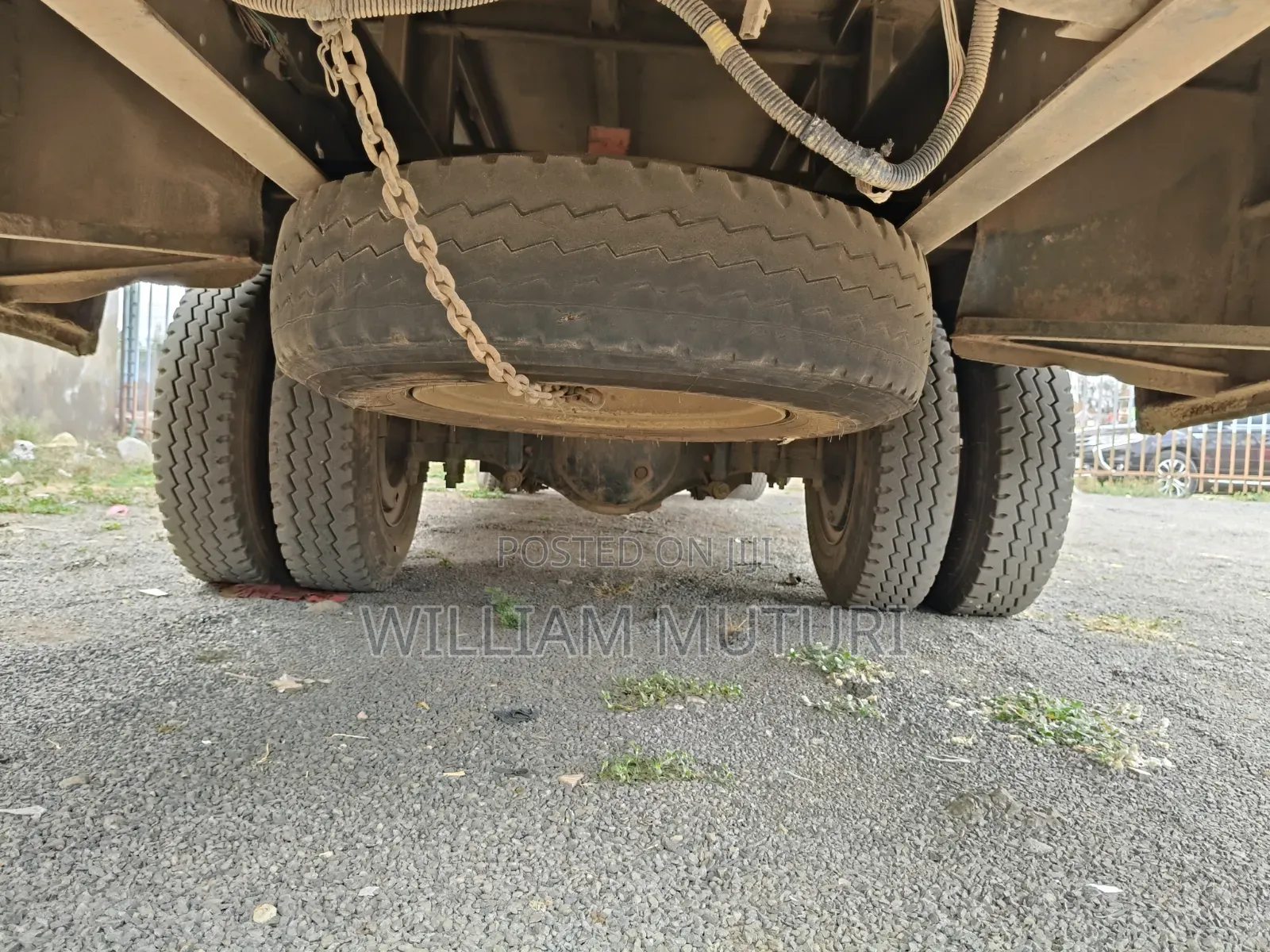 Mitsubishi Fuso Rosa 2014 Yellow