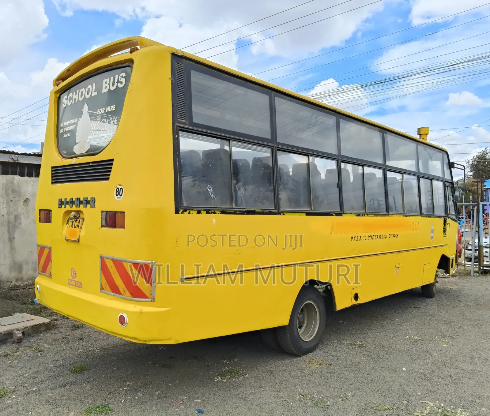 Mitsubishi Fuso Rosa 2014 Yellow