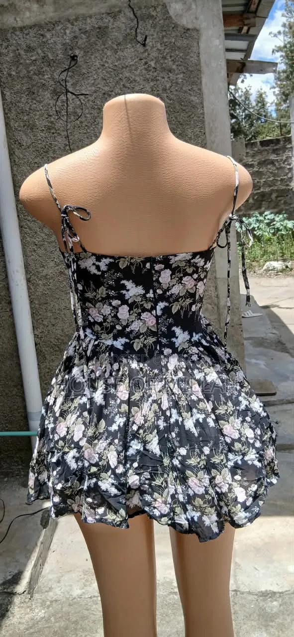 Tthrifted Dresses - thumbnail 12