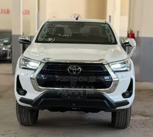 Toyota Hilux 2020 White