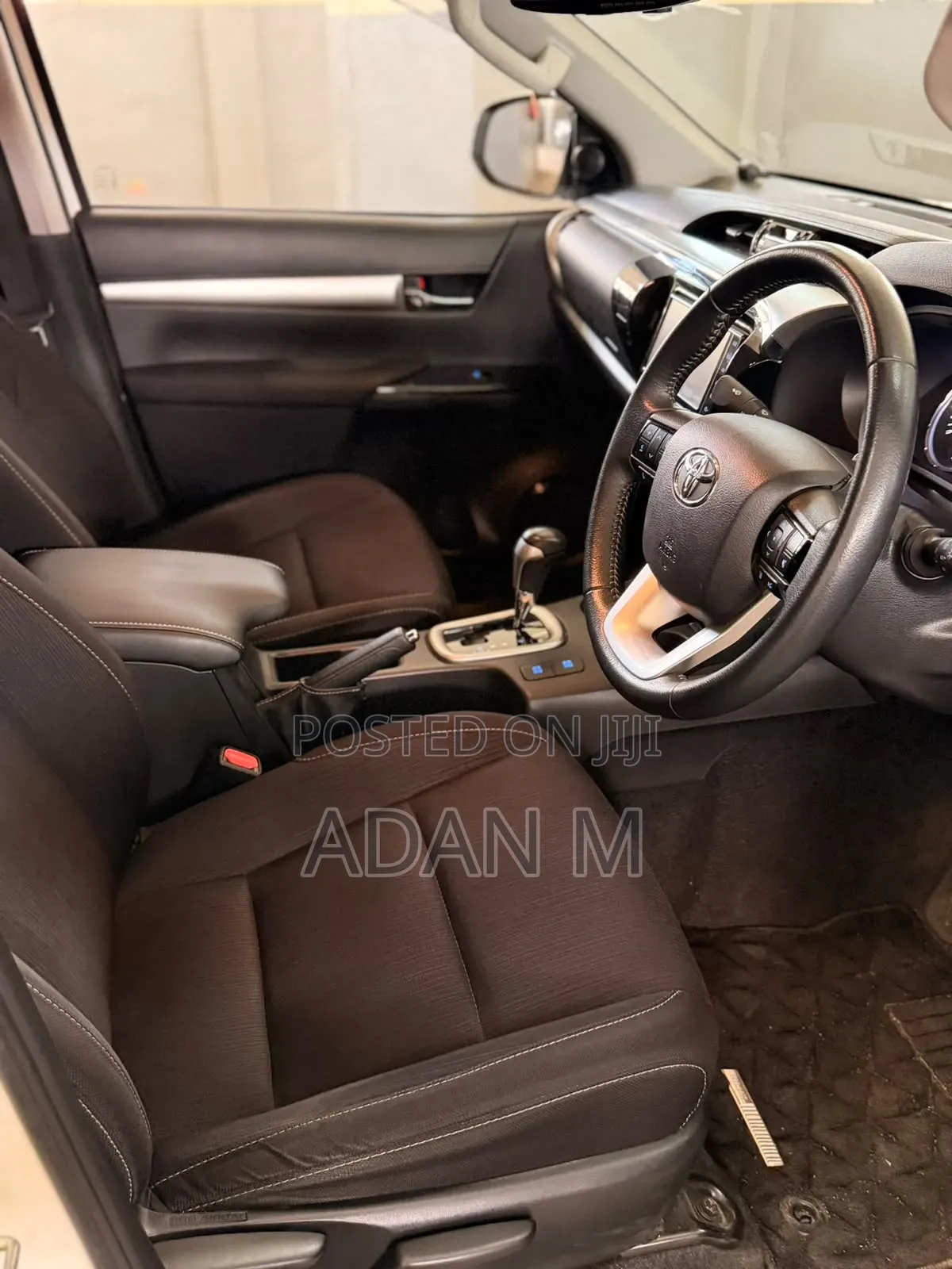 Toyota Hilux 2020 White
