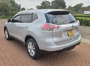 Nissan X-Trail 2016 Silver