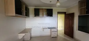 5bdrm House in Shalom Gardens, Kamakis for rent