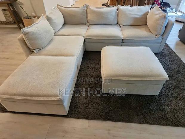 Sectional Couch - thumbnail 2