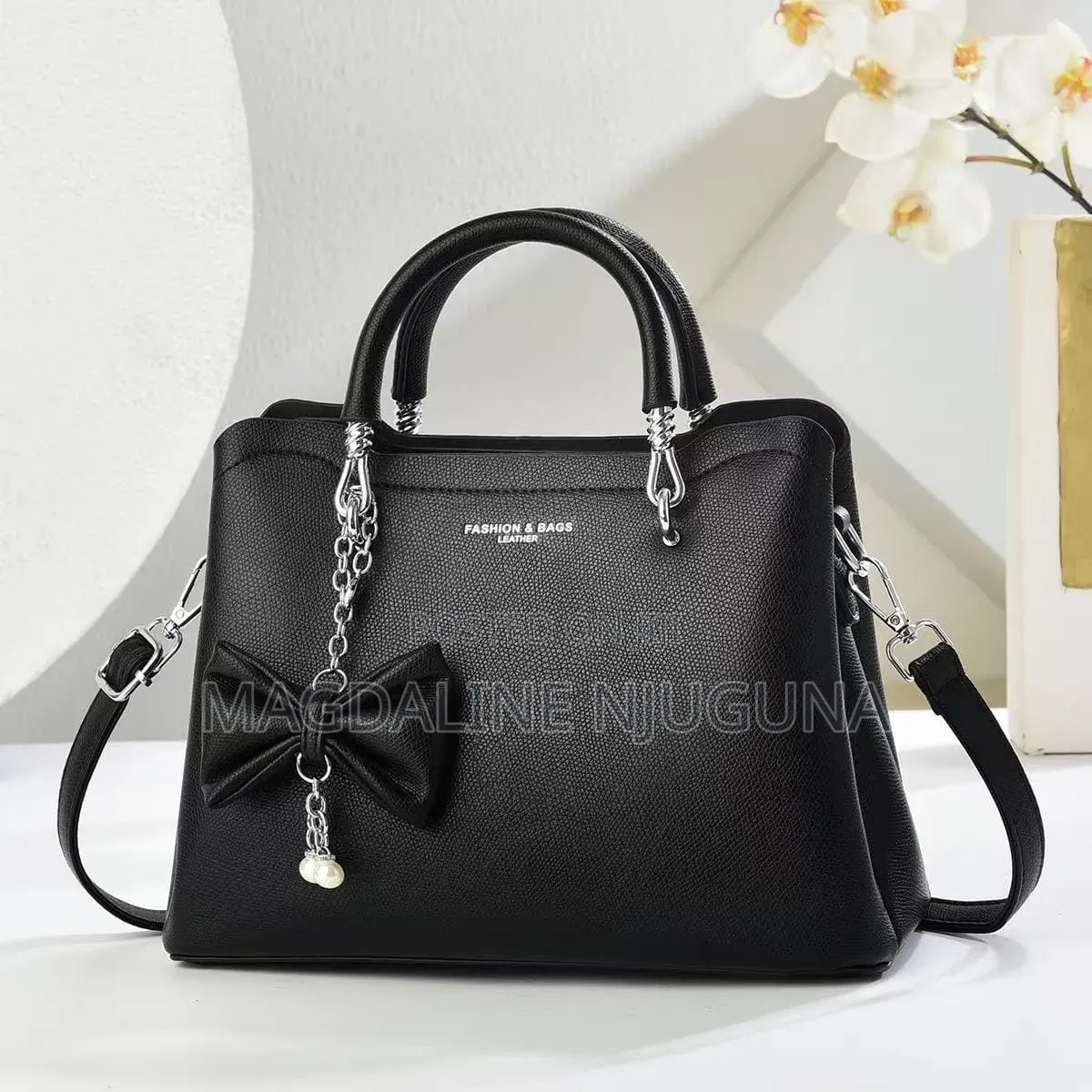 Laura Slingbag