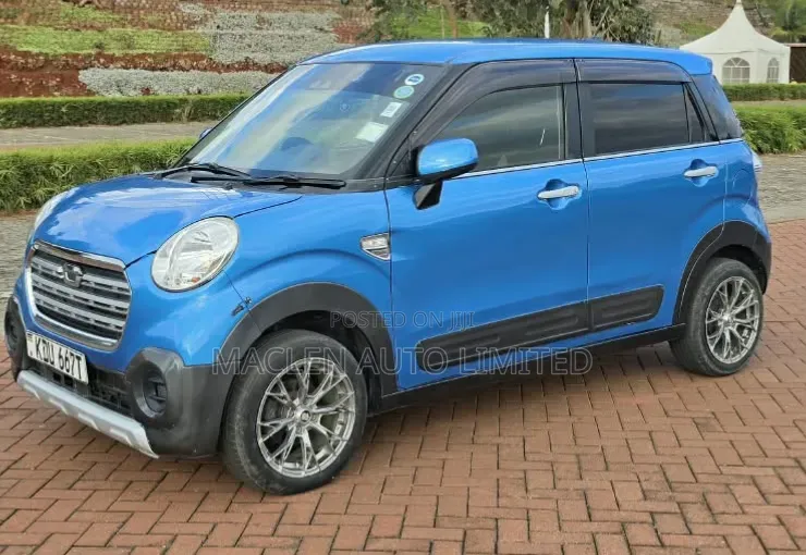 Daihatsu Cast 2018 Blue