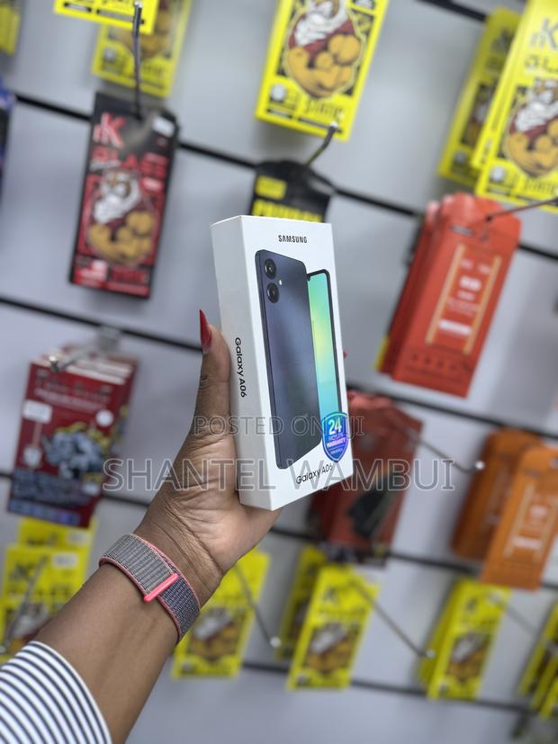 New Samsung Galaxy A06 64 GB Black - thumbnail 2