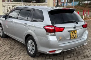 Toyota Corolla Fielder 1.5 Petrol AWD 2016 Silver