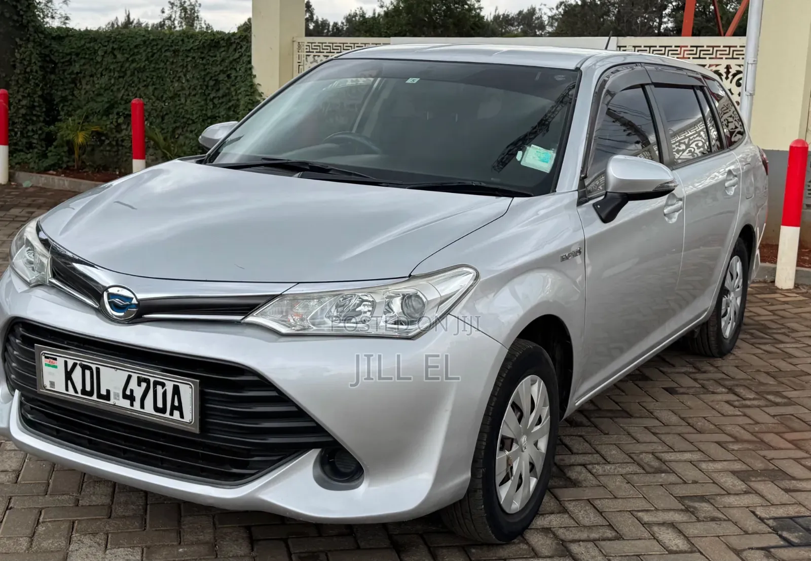 Toyota Corolla Fielder 1.5 Petrol AWD 2016 Silver