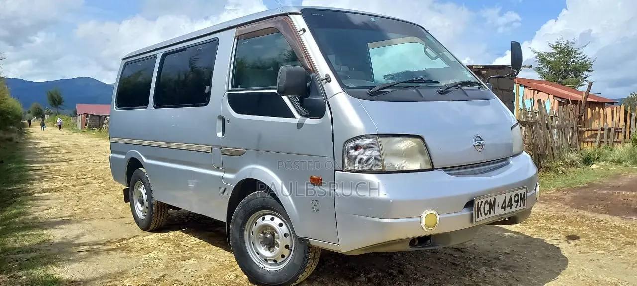 Nissan Vanette 2009 Grey