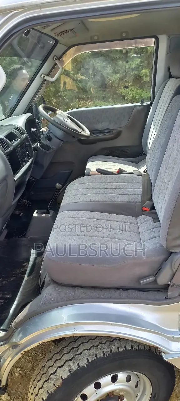 Nissan Vanette 2009 Grey