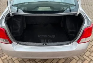 Toyota Axio 1.5 G 2WD 2014 Silver