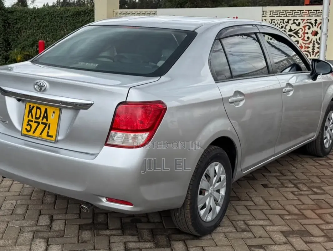 Toyota Axio 1.5 G 2WD 2014 Silver