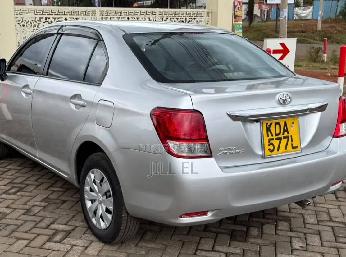Toyota Axio 1.5 G 2WD 2014 Silver