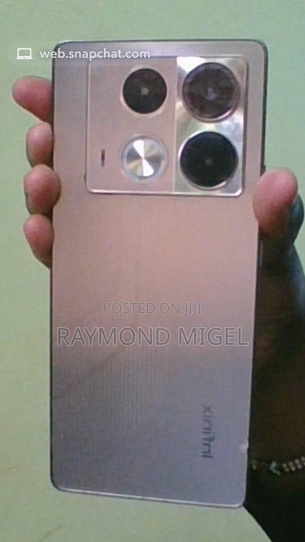 Infinix Note 40 256 GB Silver - thumbnail 2