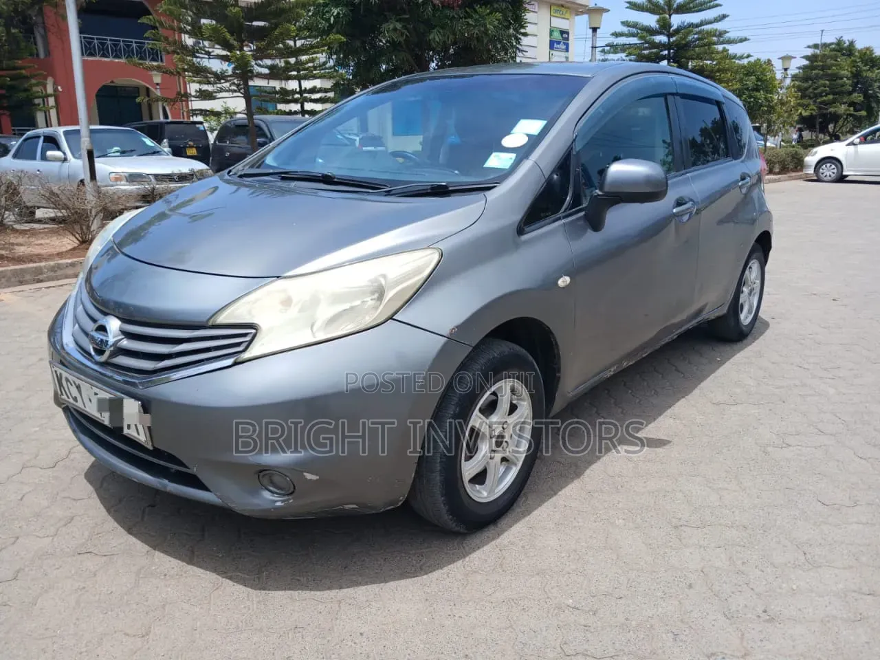 Nissan Note 2013 Gray