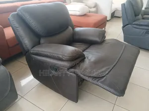 Black Leather King-Size 1 Seater Recliner Sofa