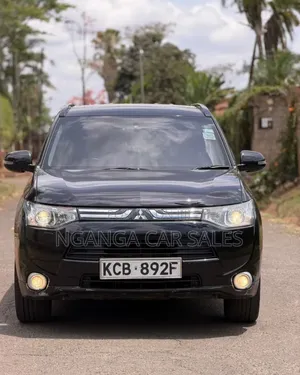 Mitsubishi Outlander 2014 Black