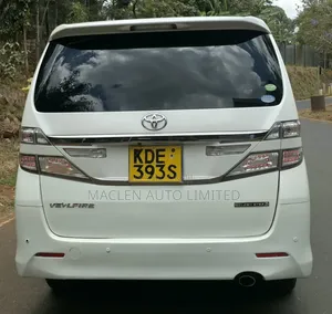 Toyota Vellfire 2014 White
