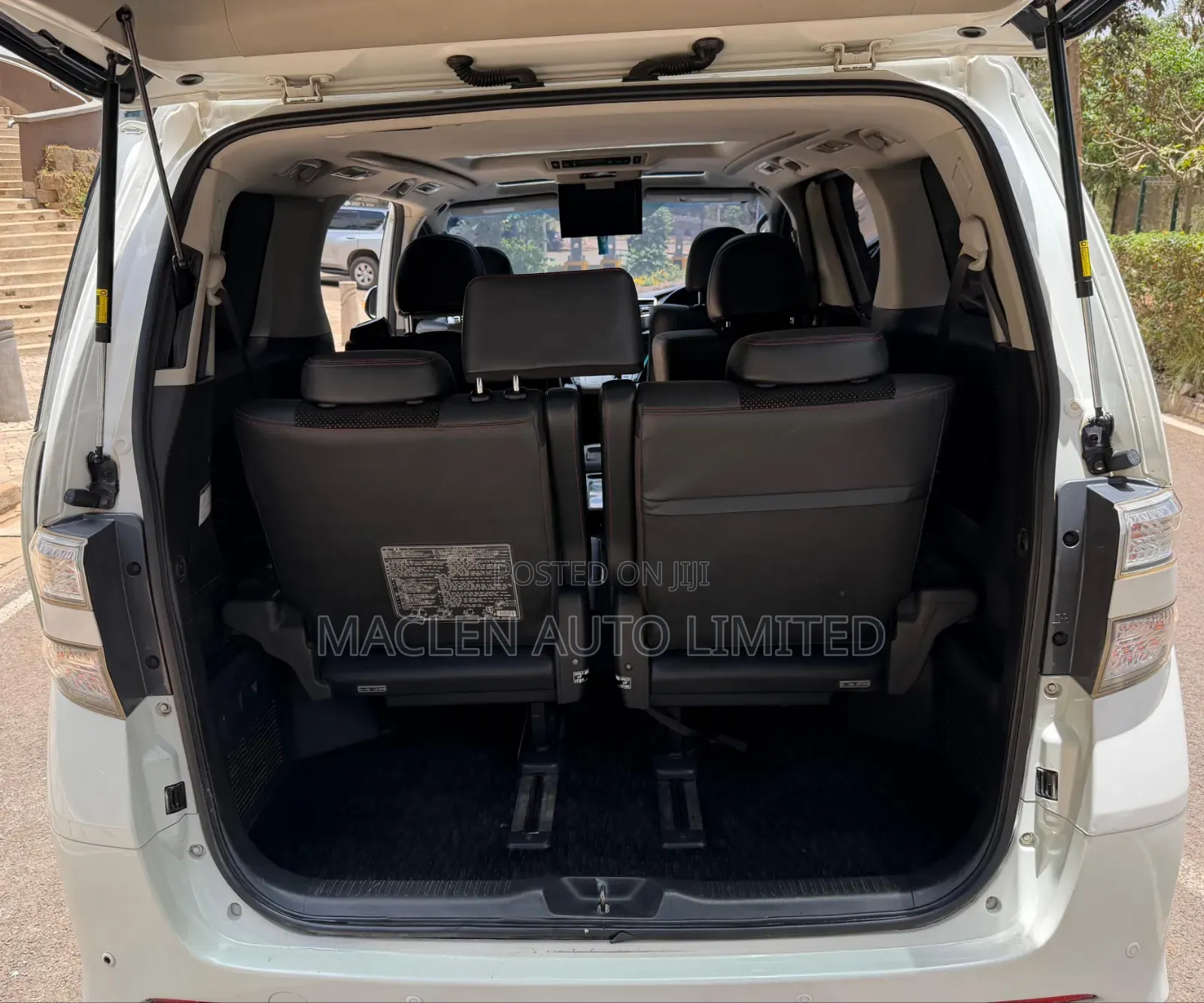 Toyota Vellfire 2014 White