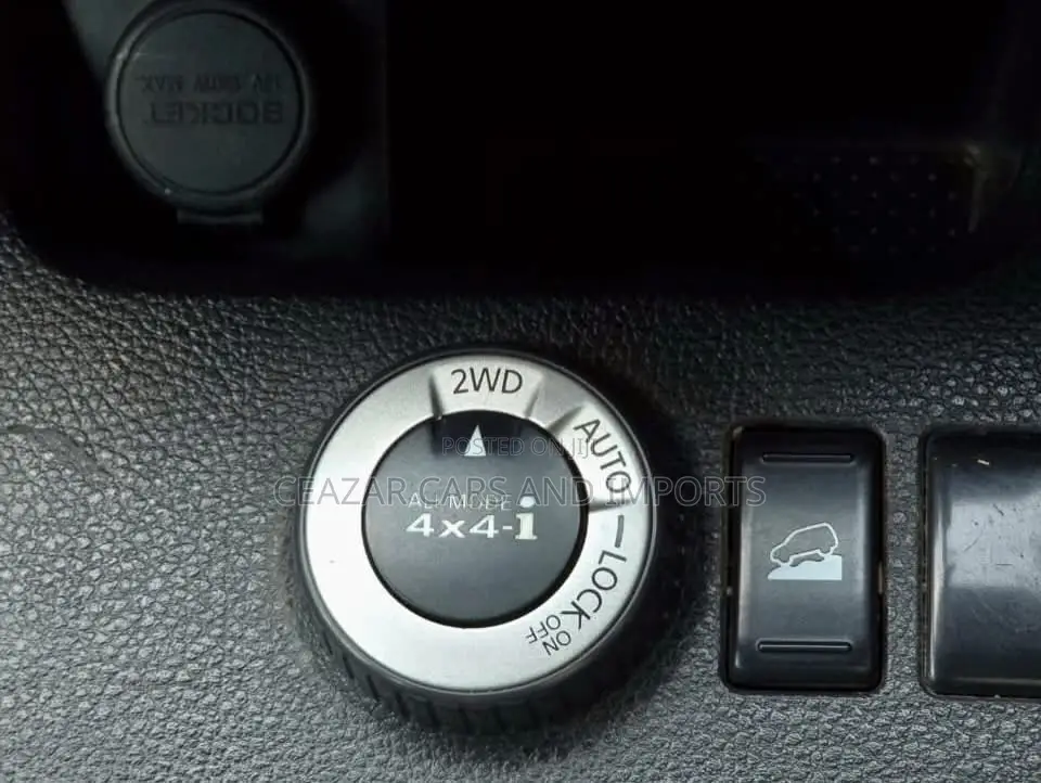 Nissan X-Trail 2.0 Automatic 2008 Black