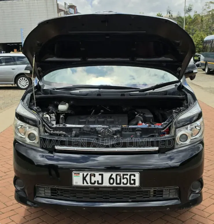 Toyota Voxy 2009 Black