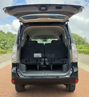 Toyota Voxy 2009 Black