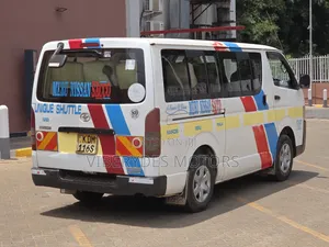 Toyota HiAce 2016
