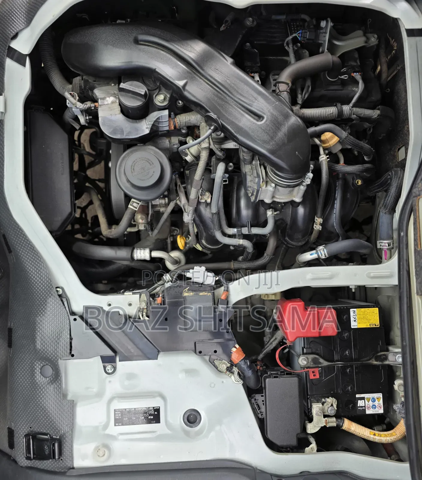 Toyota HiAce 2019 White
