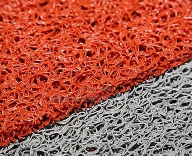Vinyl Loop Entrance Mat – Practical Dirt Control - thumbnail 2