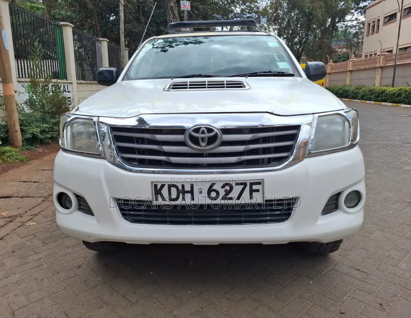 Toyota Hilux 2015 White
