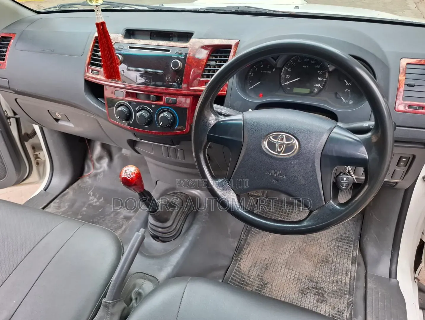 Toyota Hilux 2015 White