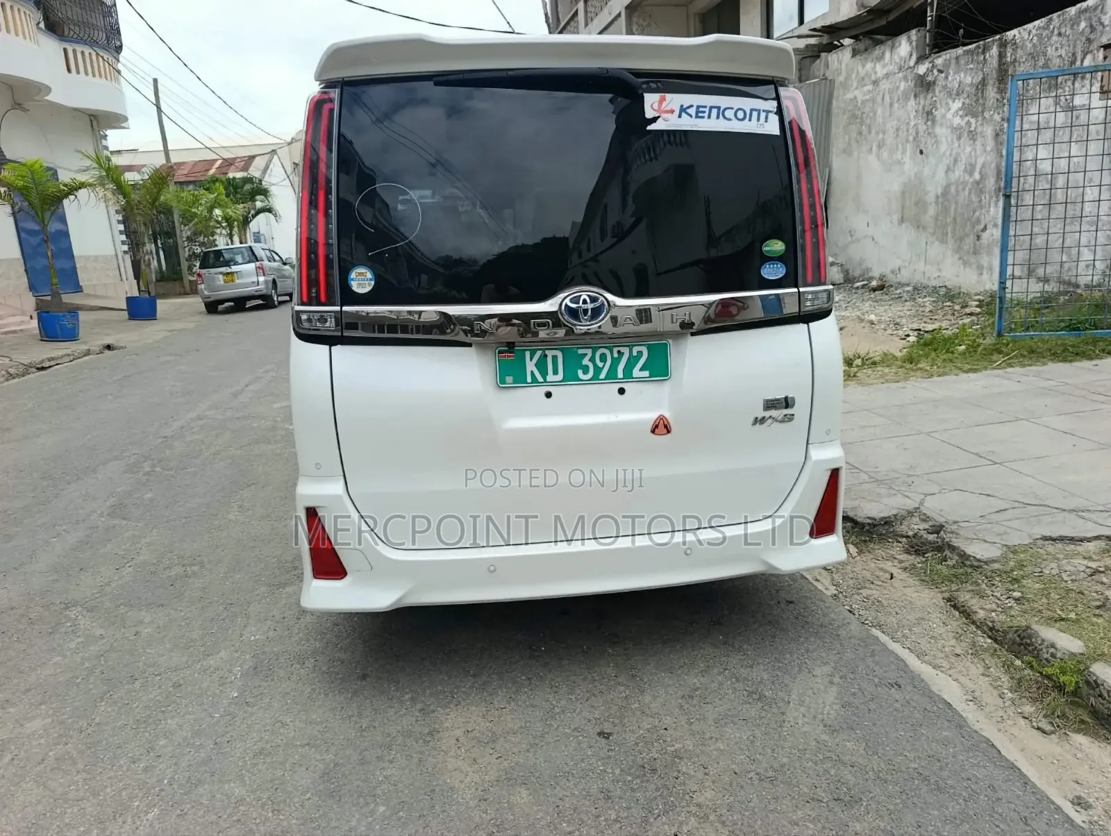 Toyota Noah 2020 White