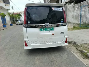 Toyota Noah 2020 White