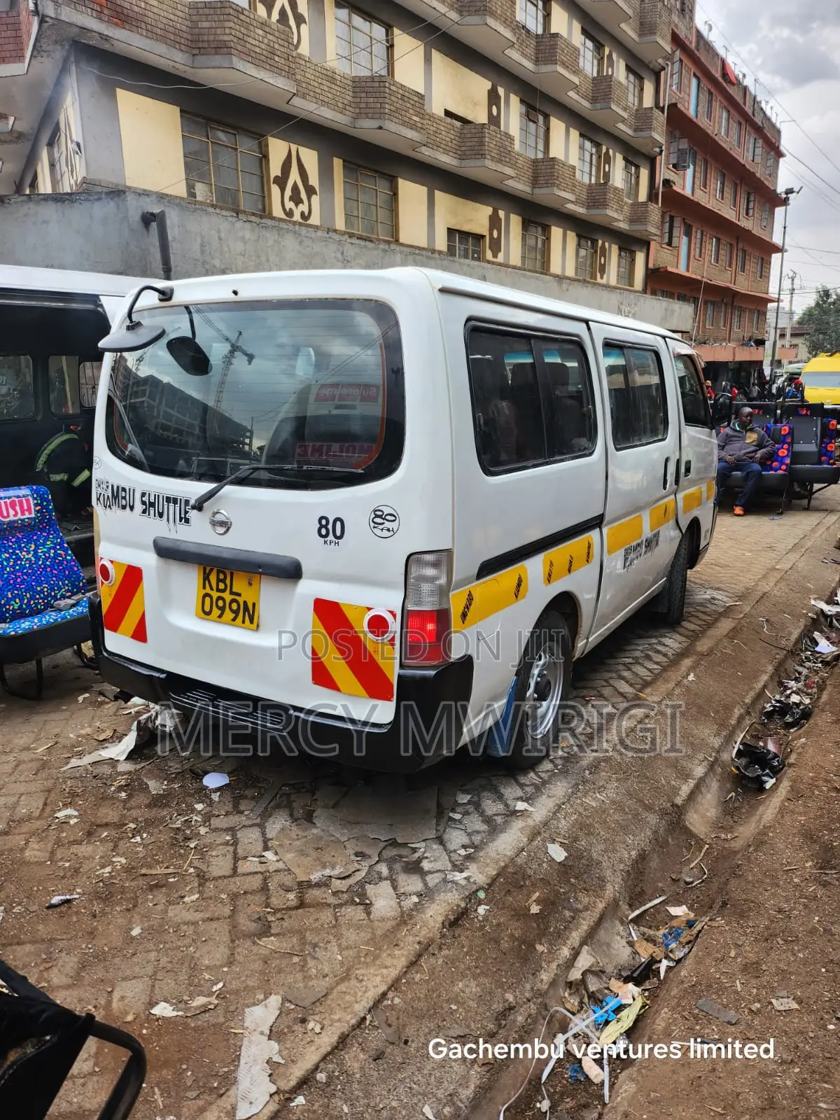 Toyota HiAce 2000 White