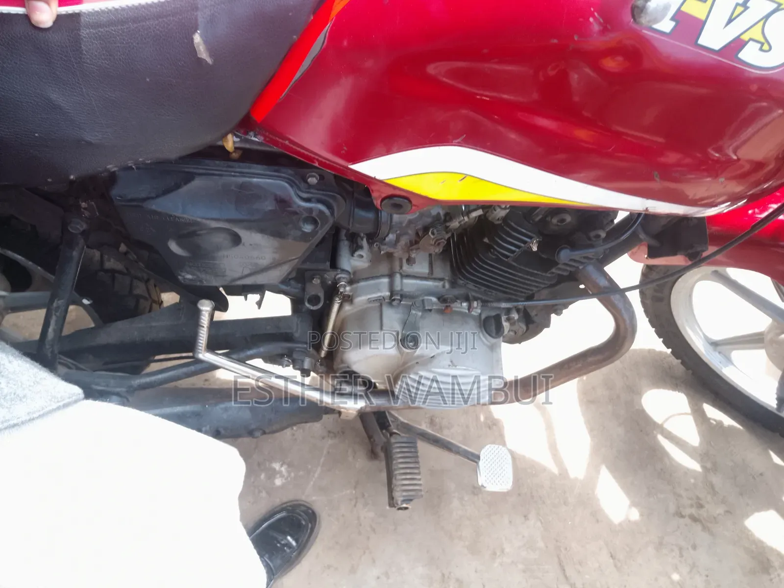 TVS HLX Plus ES 2024 Red