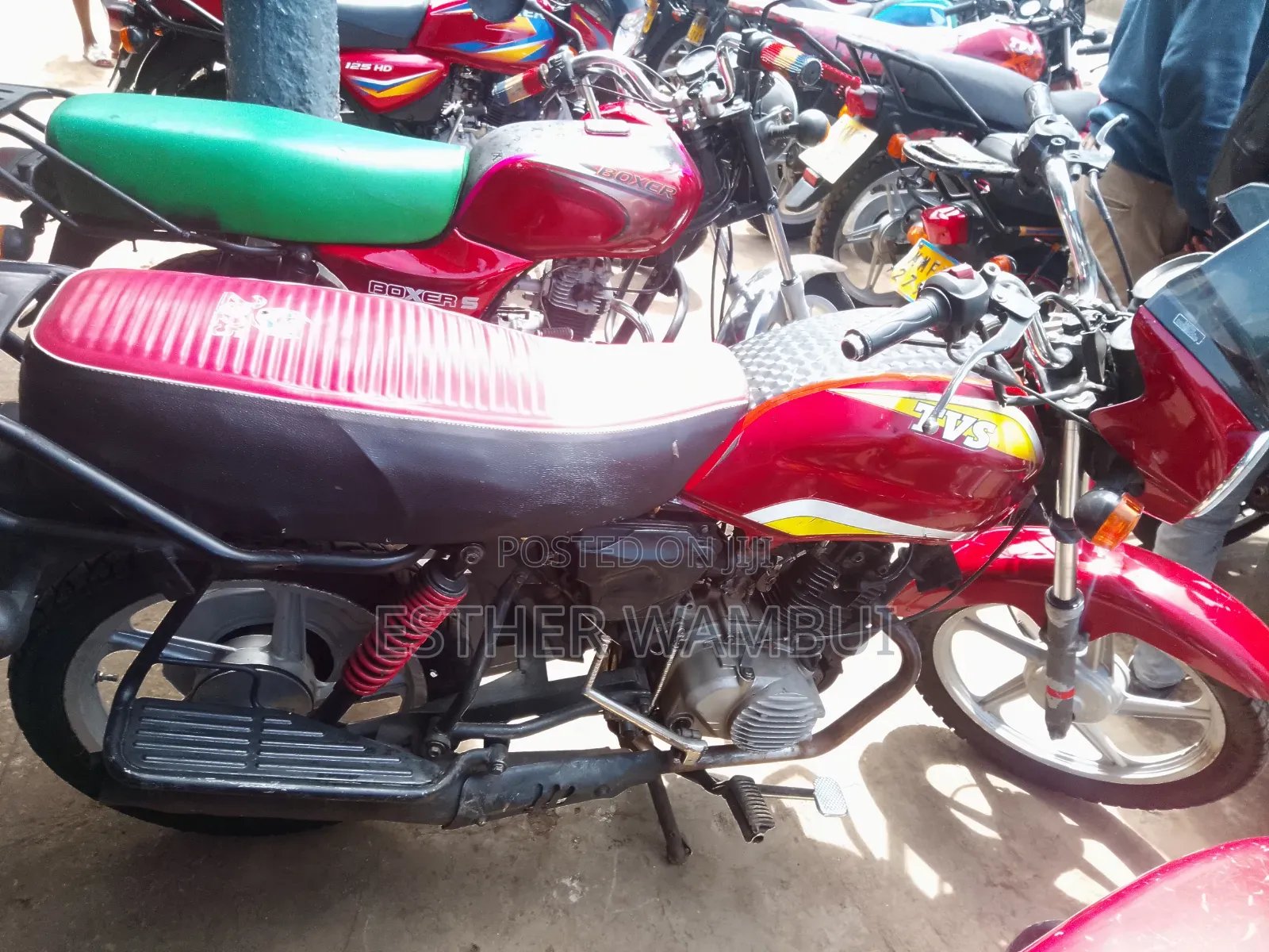TVS HLX Plus ES 2024 Red